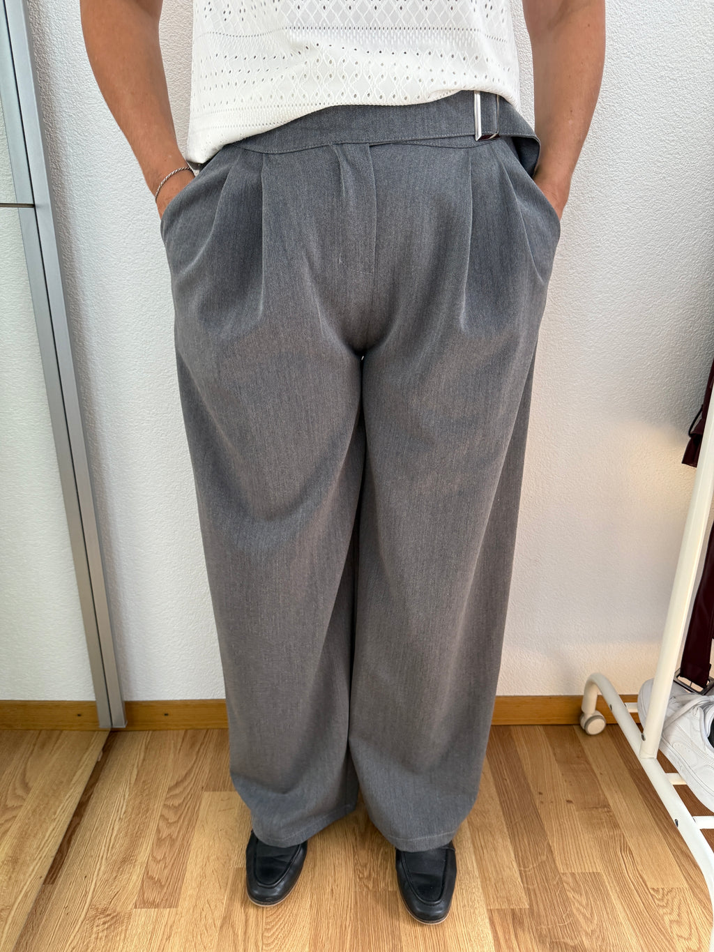 Pantalon oversize avec ceinture