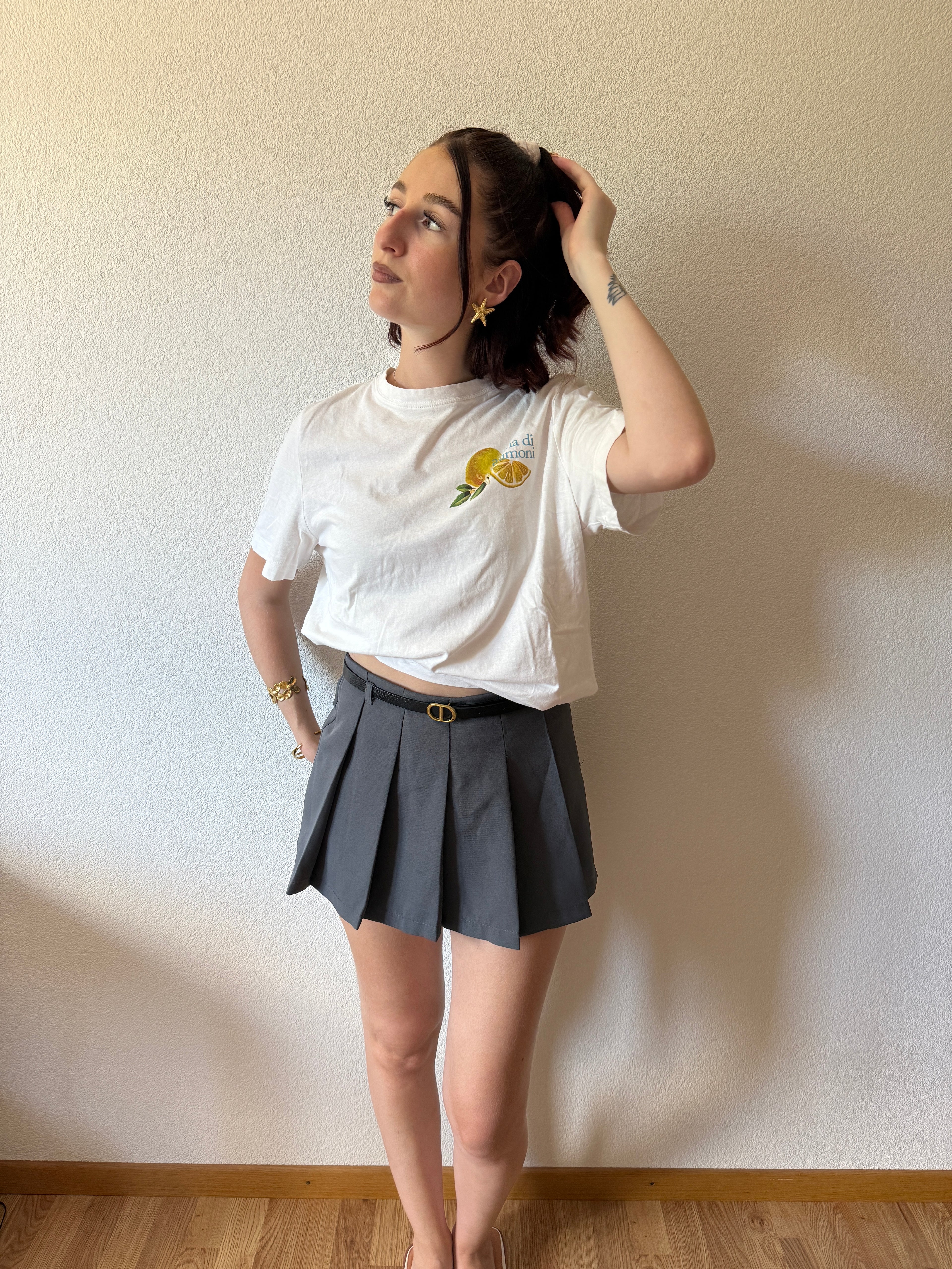 Jupe short plissée grise