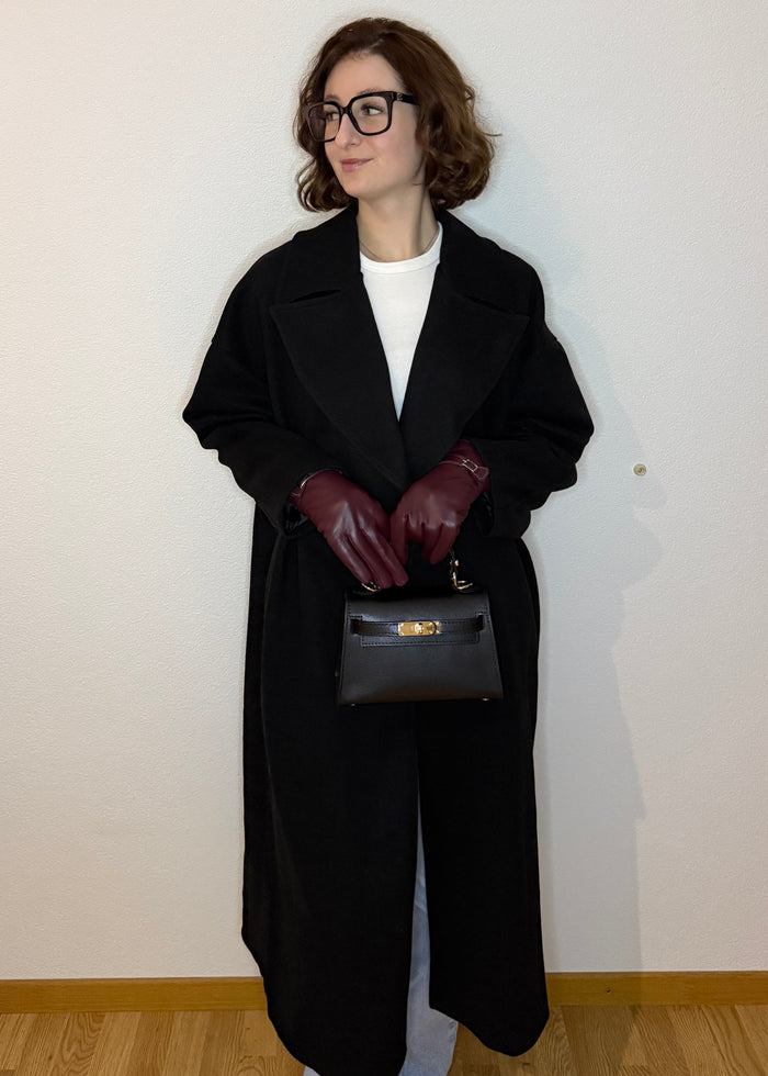 Manteau long à boutons noir
