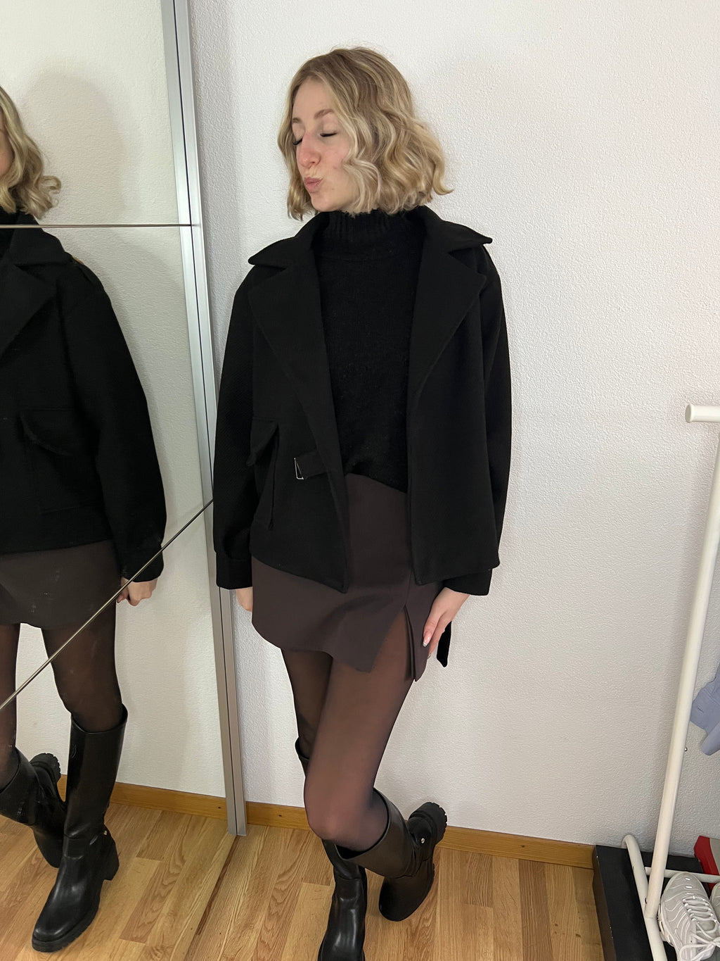 Manteau court à ceinture